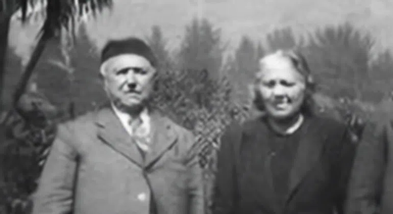 Mr. Emile Bouchon and Mrs. Germana Fauré. The first generation arrived in Chile from Bordeaux, France in 1887.